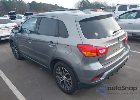 2018 Mitsubishi Outlander Sport 2.0 Es z USA, uszkodzony, nr VIN JA4AR3AU8JU012673